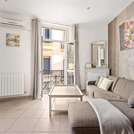 Appartamento 2p Centre De Avec Balcon
