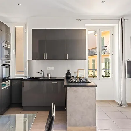 2p Centre De Avec Balcon Apartament *